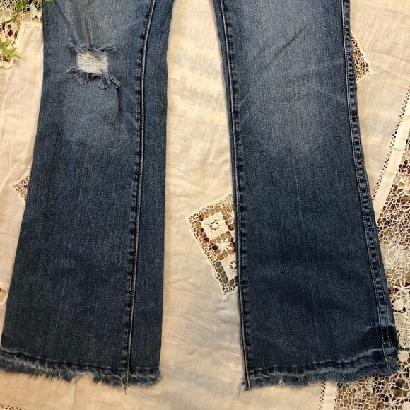 American Eagle Women's 4R Jeans Stretch Vintage Flare Low Rise Y2K Distressed - Picture 2 of 5